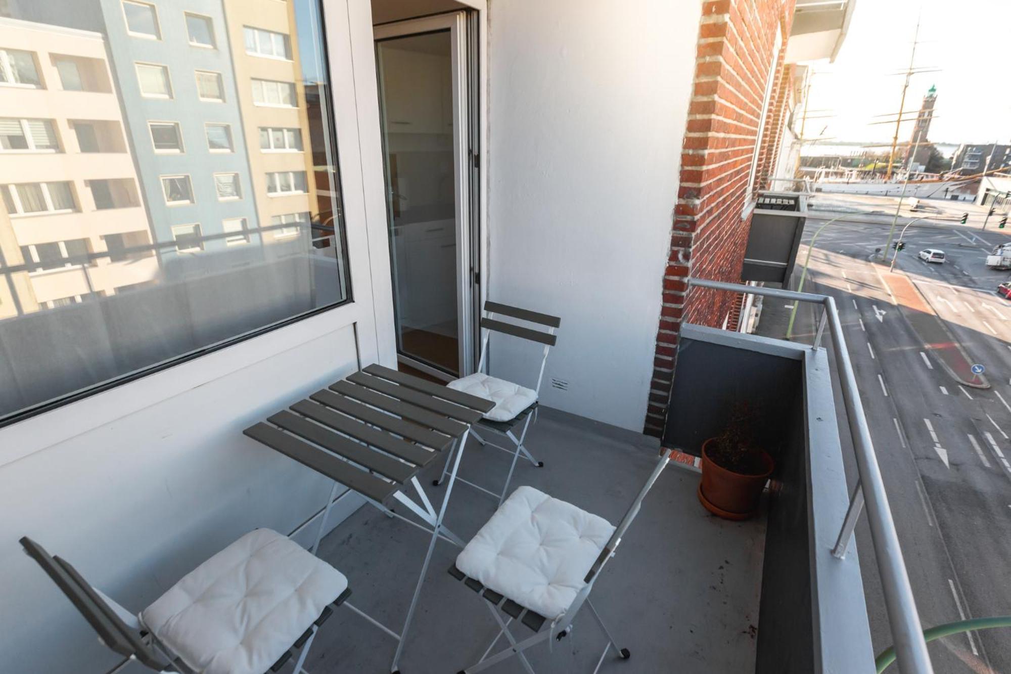 Koje Neun I Apartment Im Zentrum Mit Hafenblick 브레머하펜 외부 사진